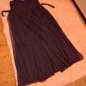 Long sleeveless dress